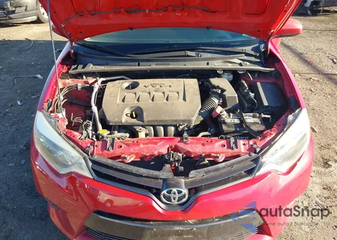 2015 Toyota Corolla Le z USA, uszkodzony, nr VIN 2T1BURHE8FC356647